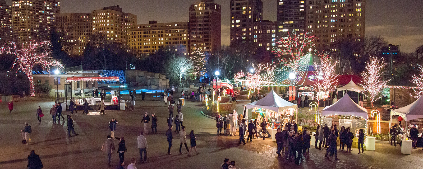 Guests crossing the Main Mall during Holiday Market
