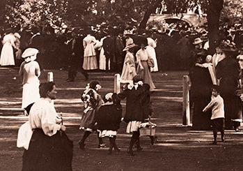 Old photo of Lincoln Park Zoo