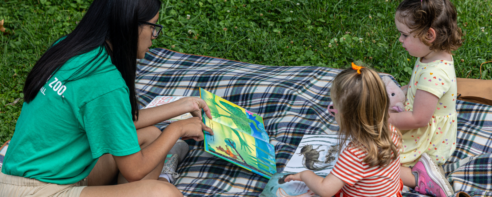 Lincoln Park Zoo Launches New “Reading to the Animals” Program for Early Readers